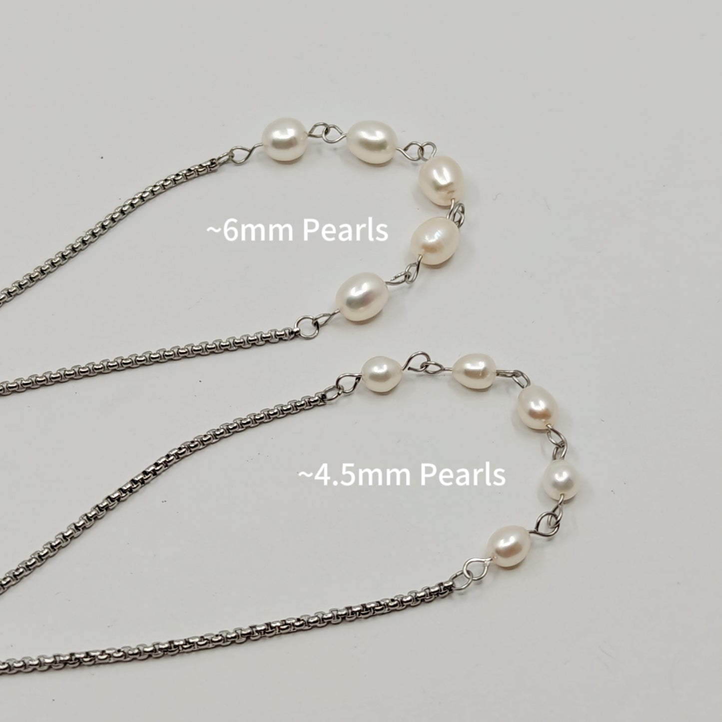 Picture comparing two silver color pearl bracelets made with two different pearl sizes, including 6mm and 4.5mm.